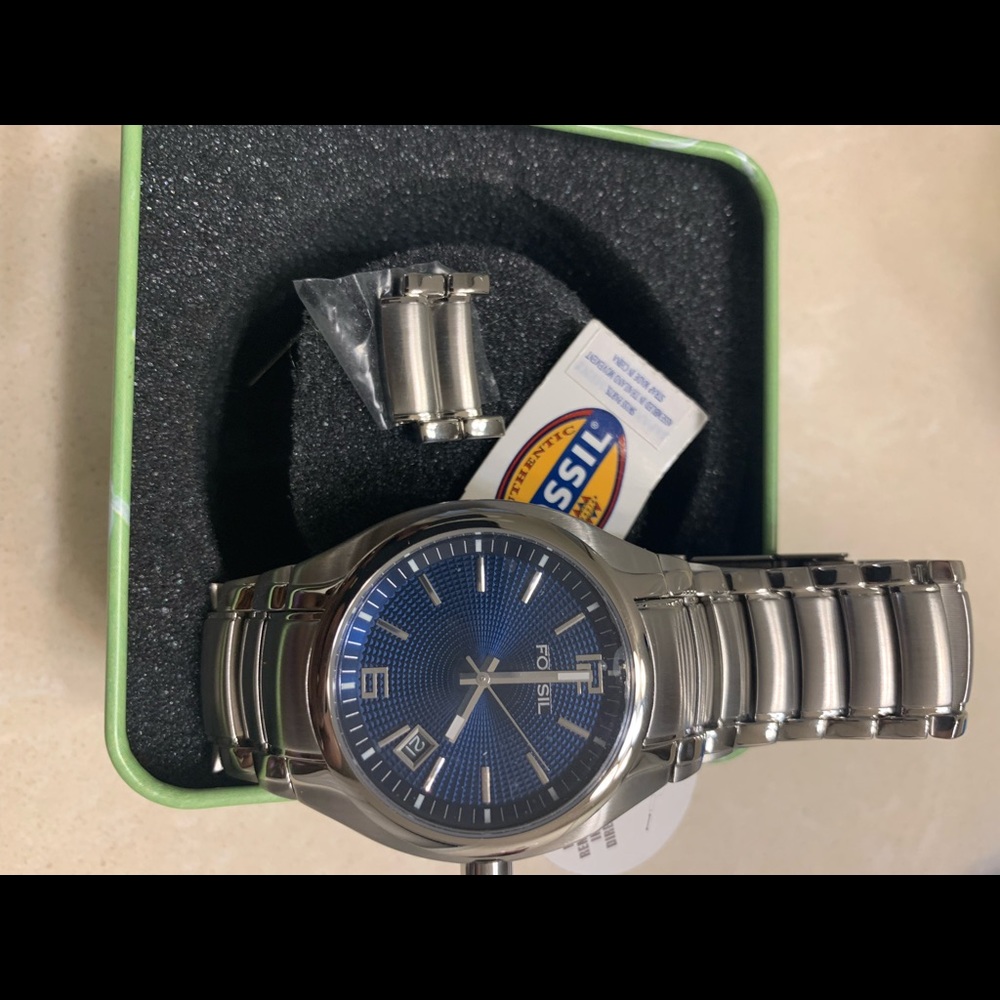 Fossils men watch